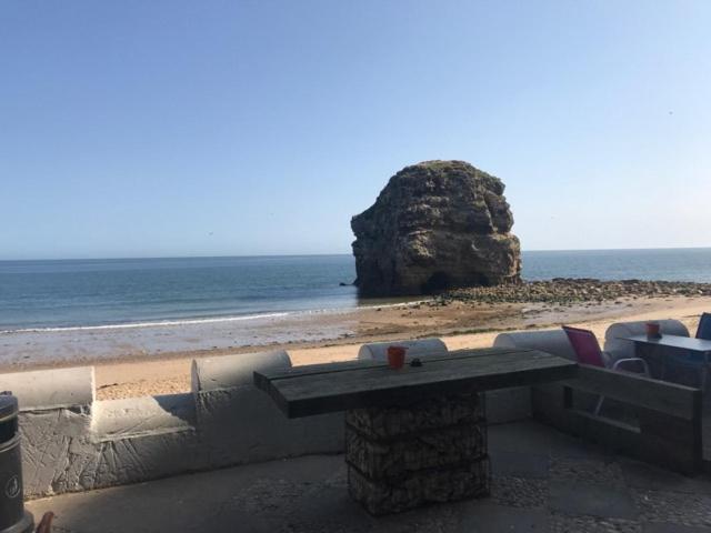 Hotel The Grotto South Shields Esterno foto