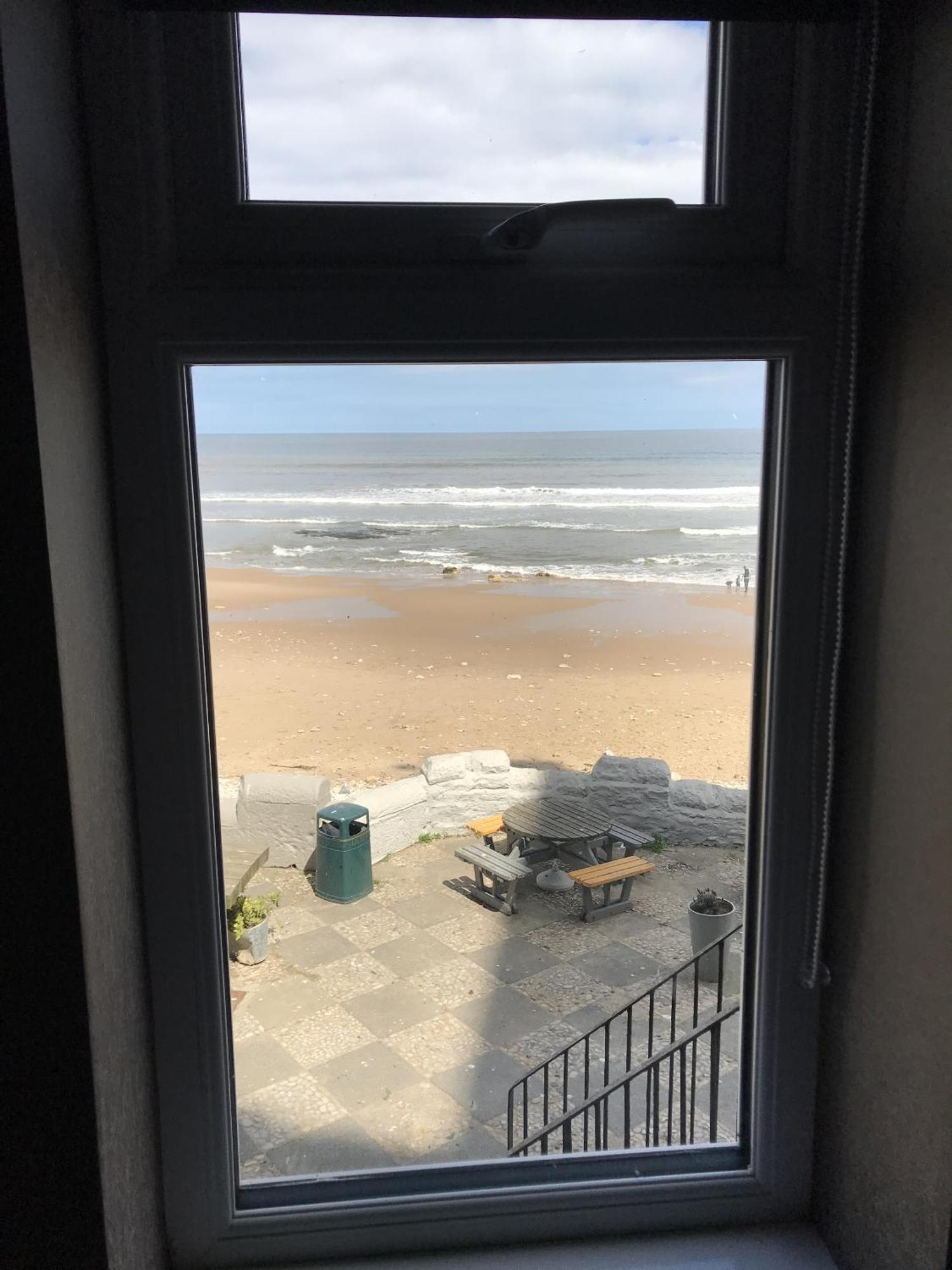 Hotel The Grotto South Shields Esterno foto